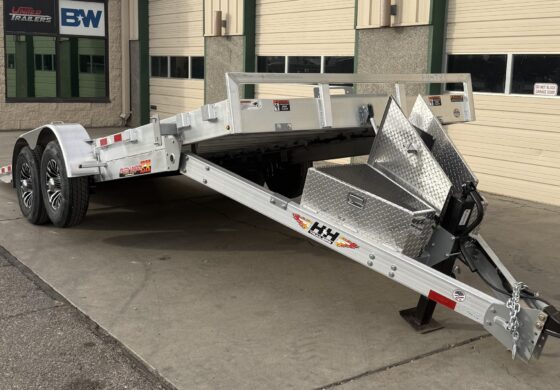 2026 H & H H8220EXA-140 20′ 14k Pwr Tilt Trailer