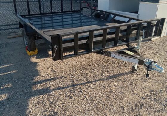 BLACK 73”X108” UTILITY ATV
SINGLE AXLE BUMPER PULL
ECHO